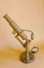 Microscope 32, c1880
